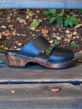 Maguba Black Leather Clogs EU 39 UK 6 US 8.5–9 NWOT